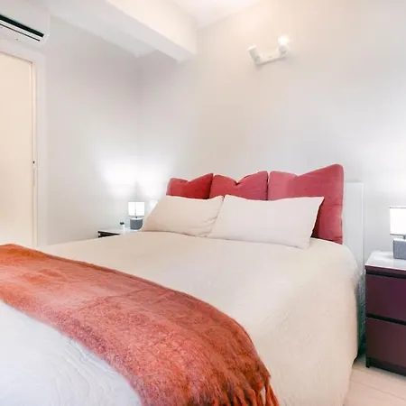 Red Ferrari House - Center Apartamento Módena