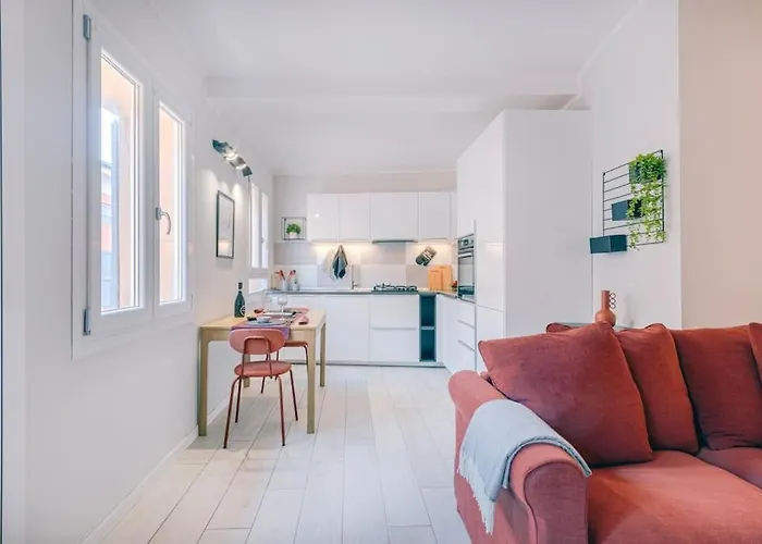 Red Ferrari House - Center Apartment Modena